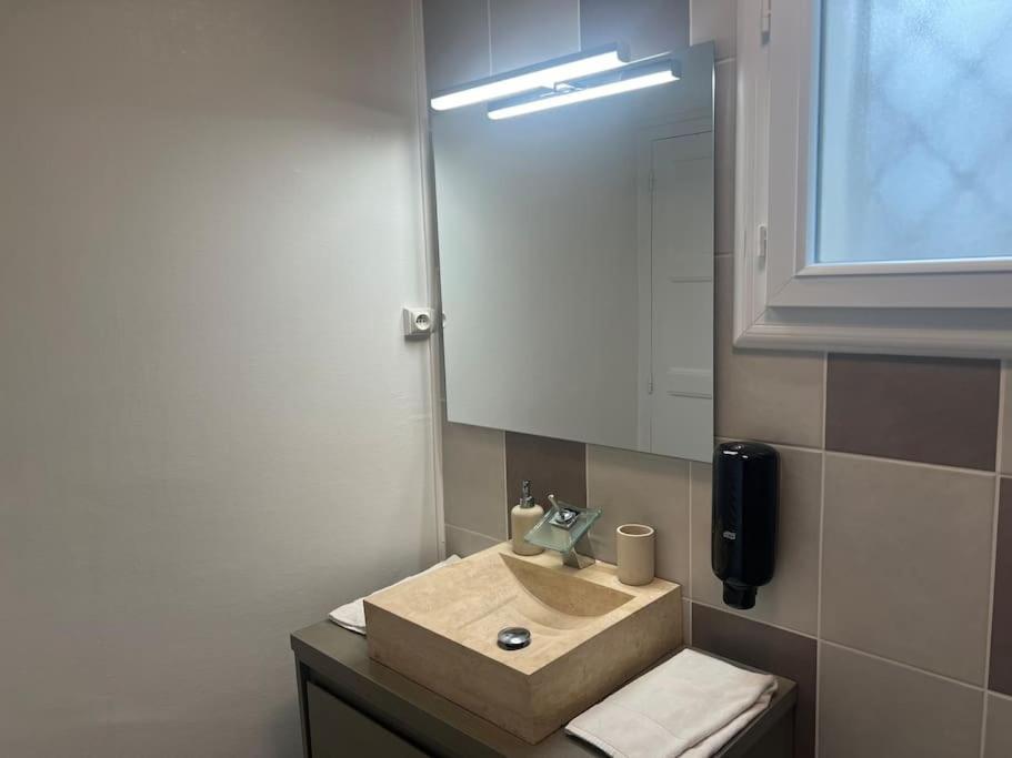 Appartement Proche Des Facs Lebon Clermont-Ferrand Kültér fotó